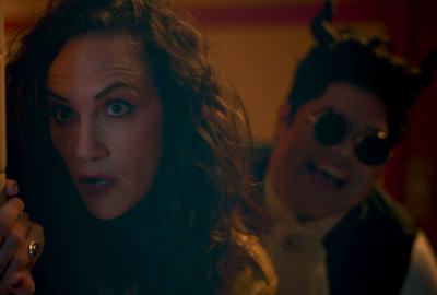 Kate Siegel, Harvey Guillén